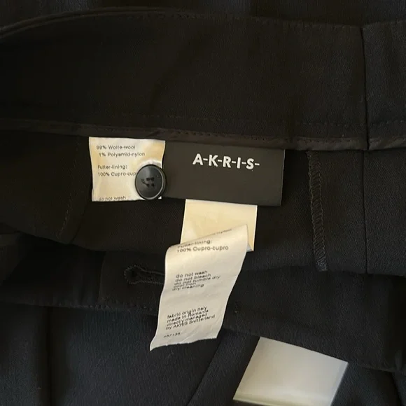 Akris Black Tailored Dress Pants With a Side Box Pleat Women's Size 12